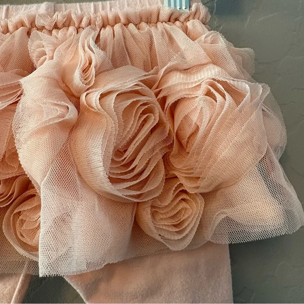 Baby gap light pink leggings with rosette tutu skirt size 0-3 months